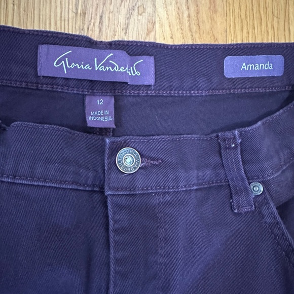 Gloria Vanderbilt Amanda Jeans - Picture 7 of 9